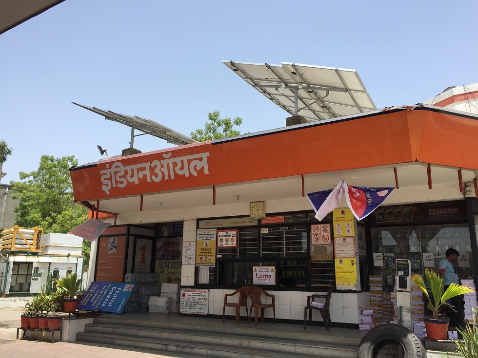 Solar Power Reshaping The Petrol Pump Energy Usage In India